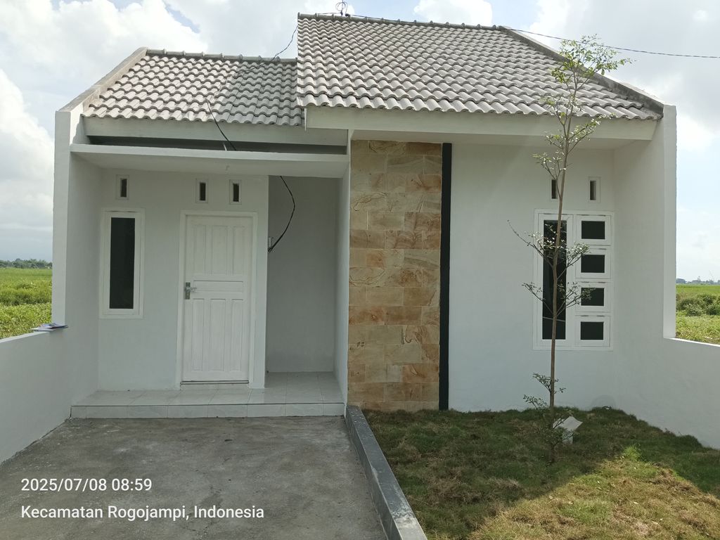 foto contoh rumah perumahan GRIYA LESTARI