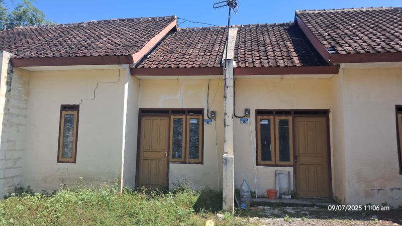 foto contoh rumah perumahan Puri Mandiri 5