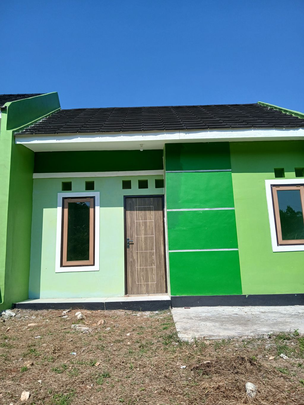 foto tampak rumah tipe C9 perumahan Griya Ayu Residence Geneng