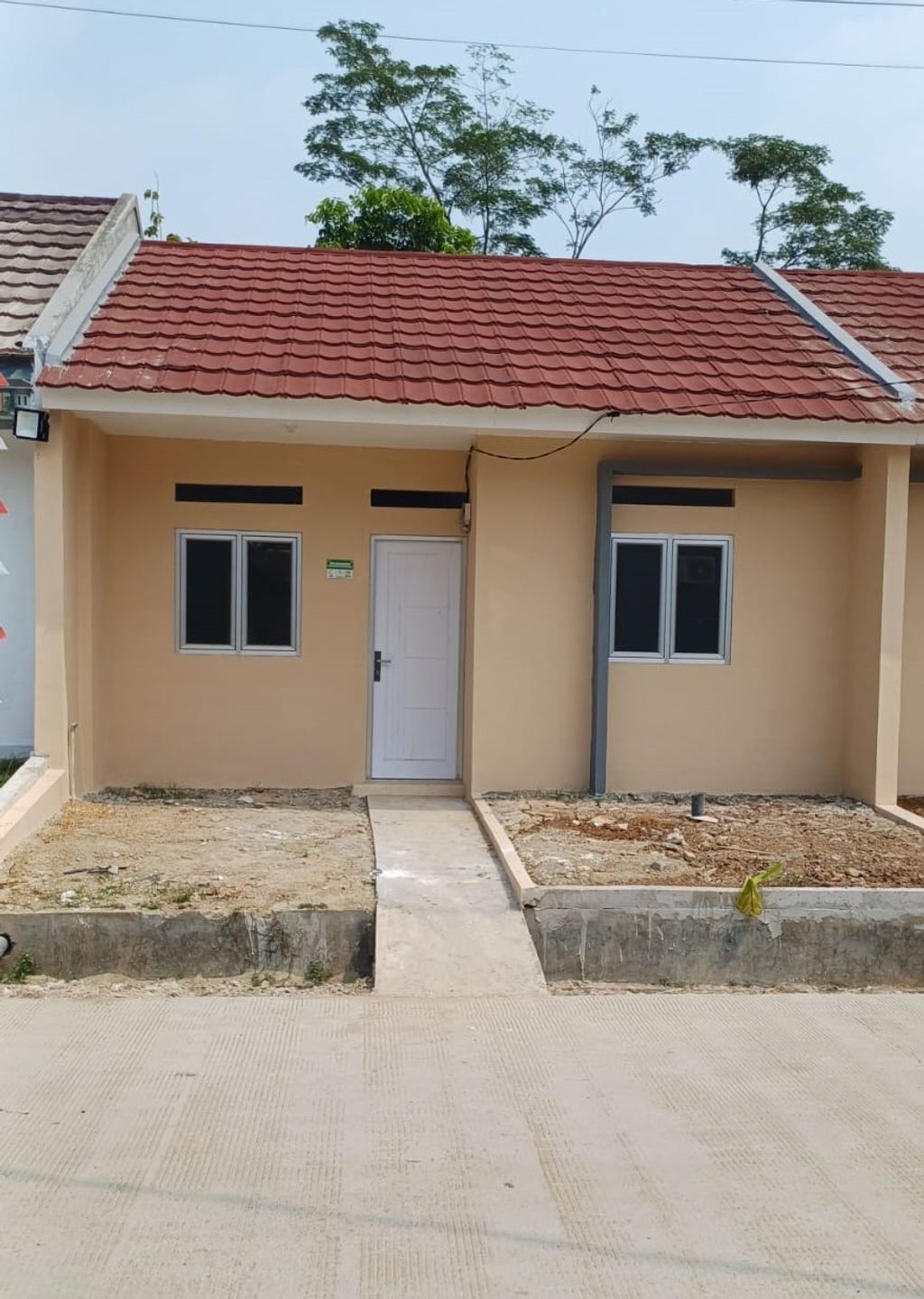 foto tampak rumah tipe 30/60 perumahan KARYAMEKAR RESIDENCE TAHAP 2