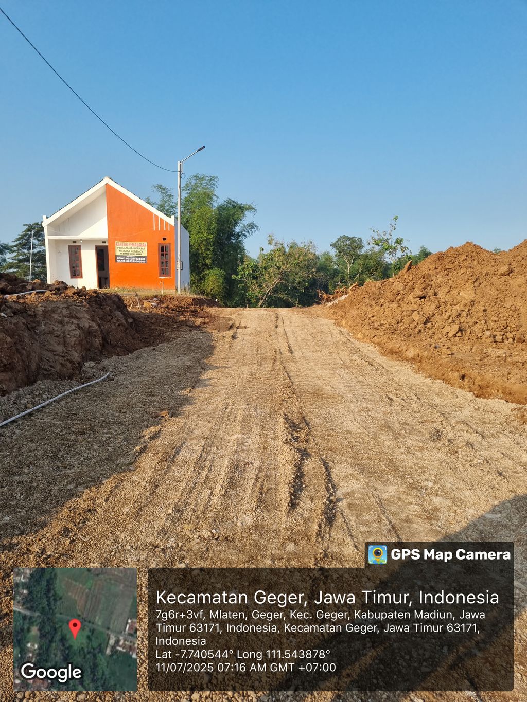foto posisi tengah perumahan GRAHA NARATA REGENCY