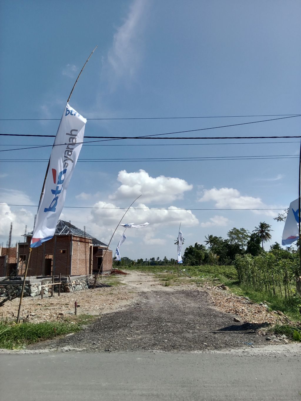 foto gerbang perumahan CATELYA GARDEN