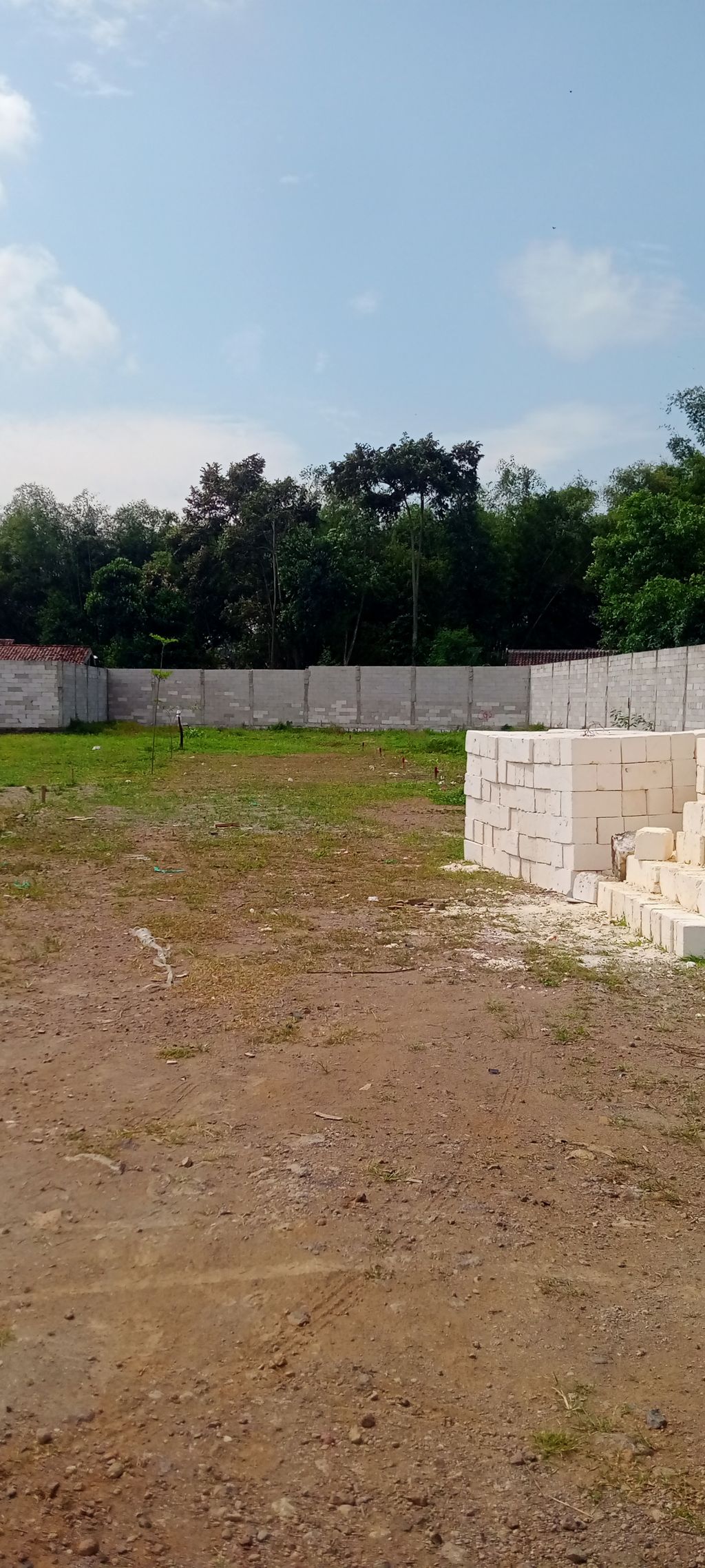 foto posisi tengah perumahan GRIYA BUMI SEDAYU 3 TAHAP 2 GURAH