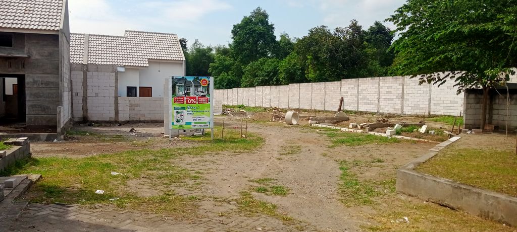 foto gerbang perumahan GRIYA BUMI SEDAYU 3 TAHAP 2 GURAH