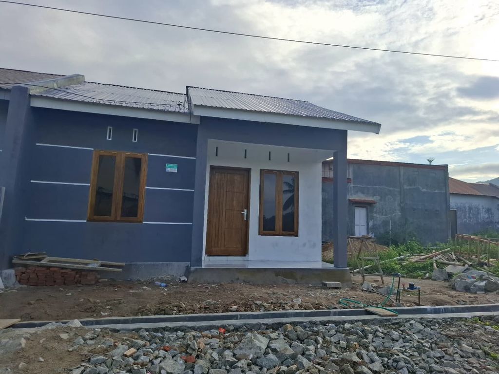 foto tampak rumah tipe 36/108 perumahan GRAHA HUTUO INDAH