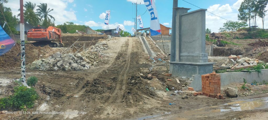 foto gerbang perumahan DIMENSI VIYATA