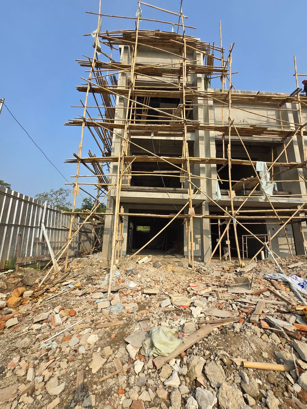 foto contoh rumah perumahan Ruko dan Bizpark Artha Industrial Hill