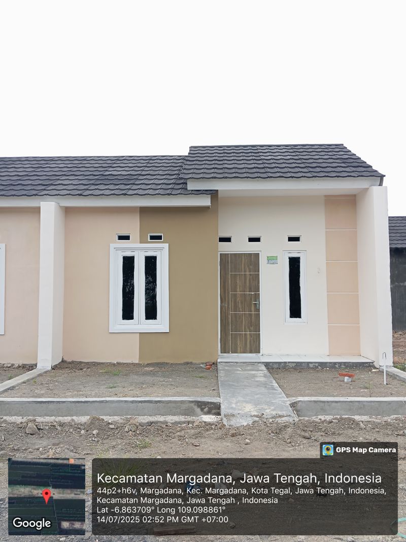 foto contoh rumah perumahan Griya Emerald Margadana