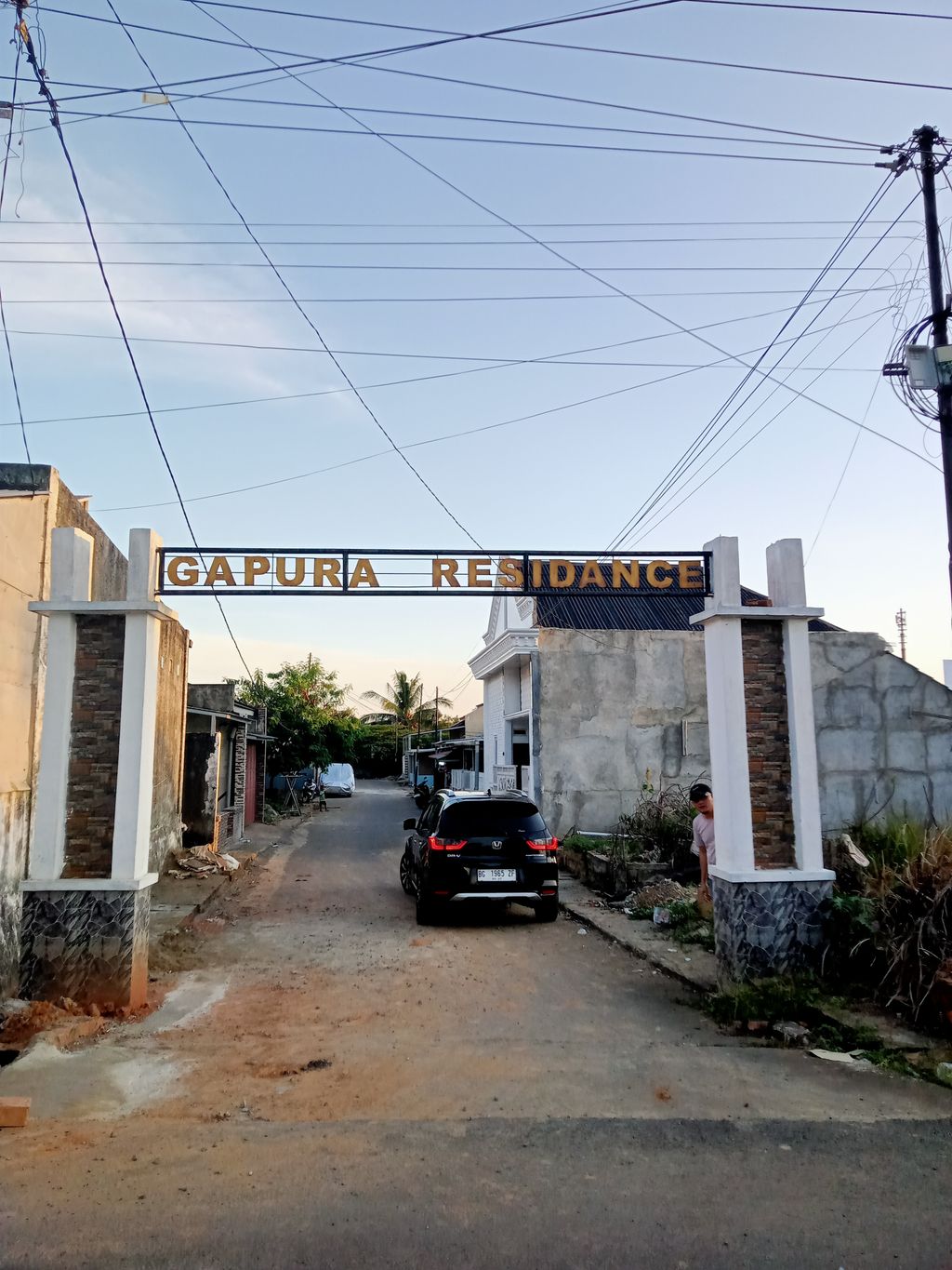 foto gerbang perumahan Gapura Residen