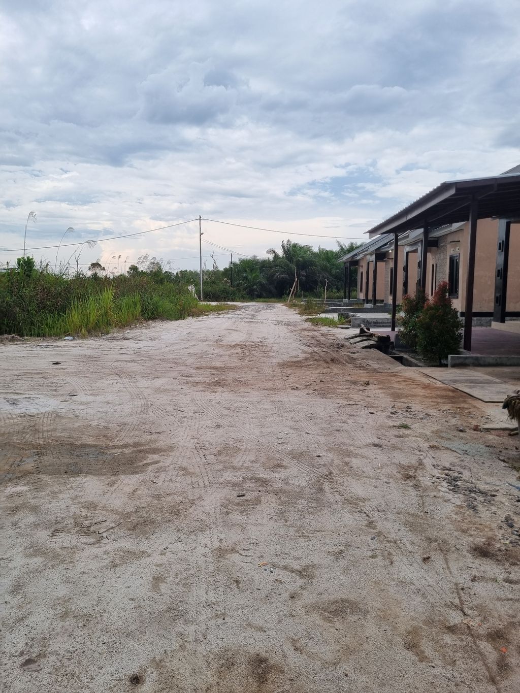 foto posisi tengah perumahan NASYWA RESIDENCE TAHAP 3