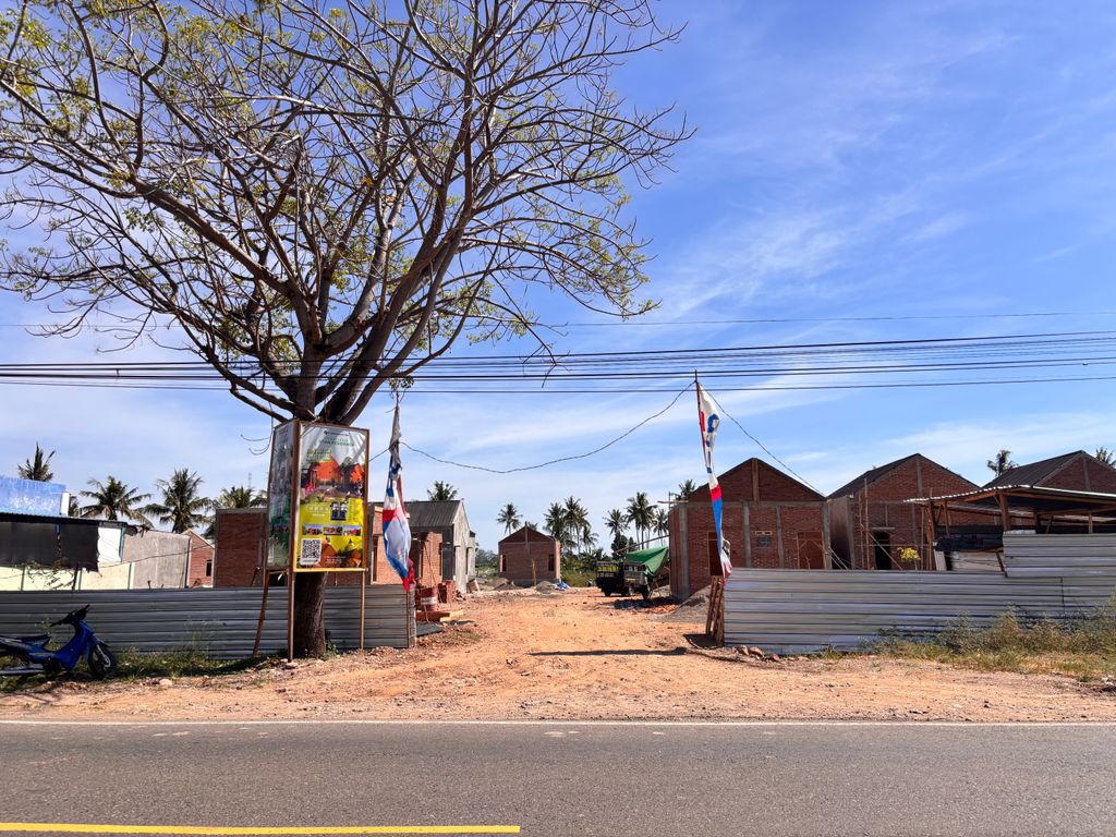 foto gerbang perumahan Utan Residence