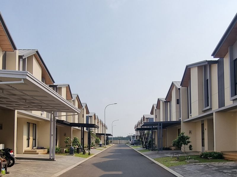 foto posisi tengah perumahan CLUSTER ASTHA, SUVARNA SUTERA