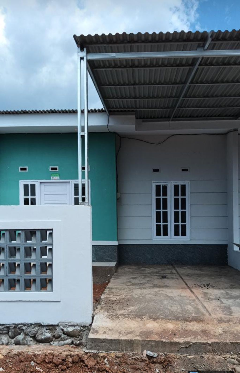 foto tampak rumah tipe 32/72 perumahan GRAND ASERA.