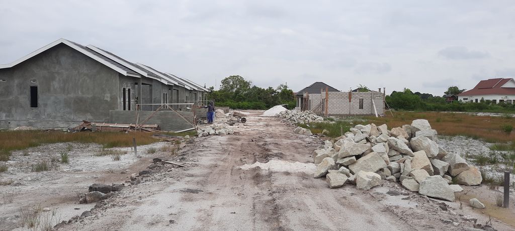 foto posisi tengah perumahan CIPTA GRIYA JALAN SOEKARNO-HATTA II