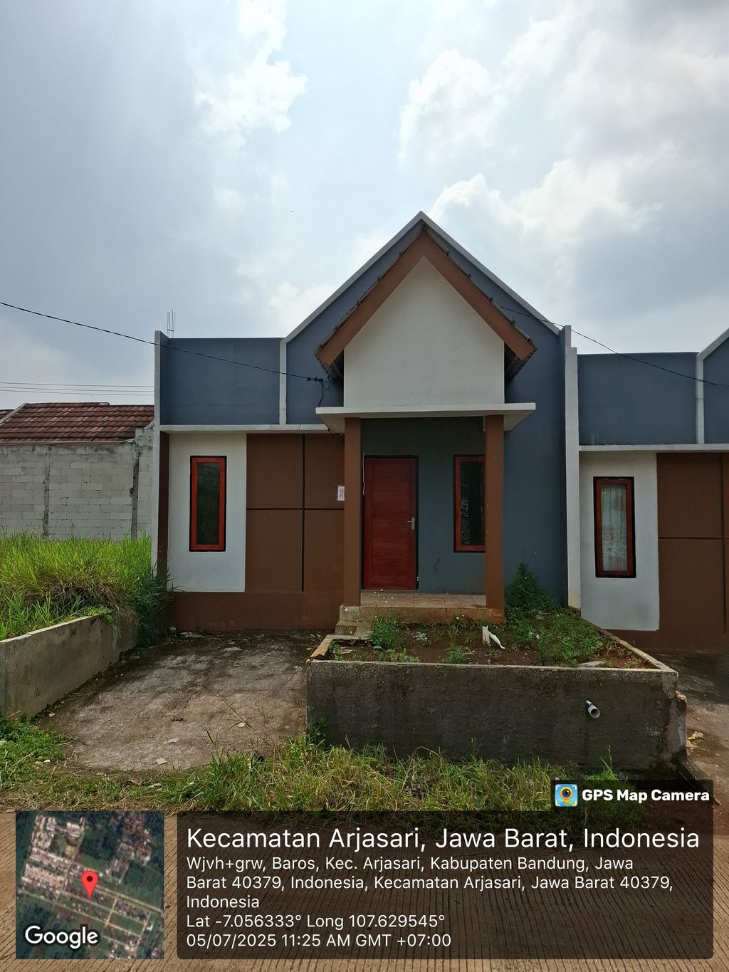 foto tampak rumah tipe 30/60 perumahan Baros City View