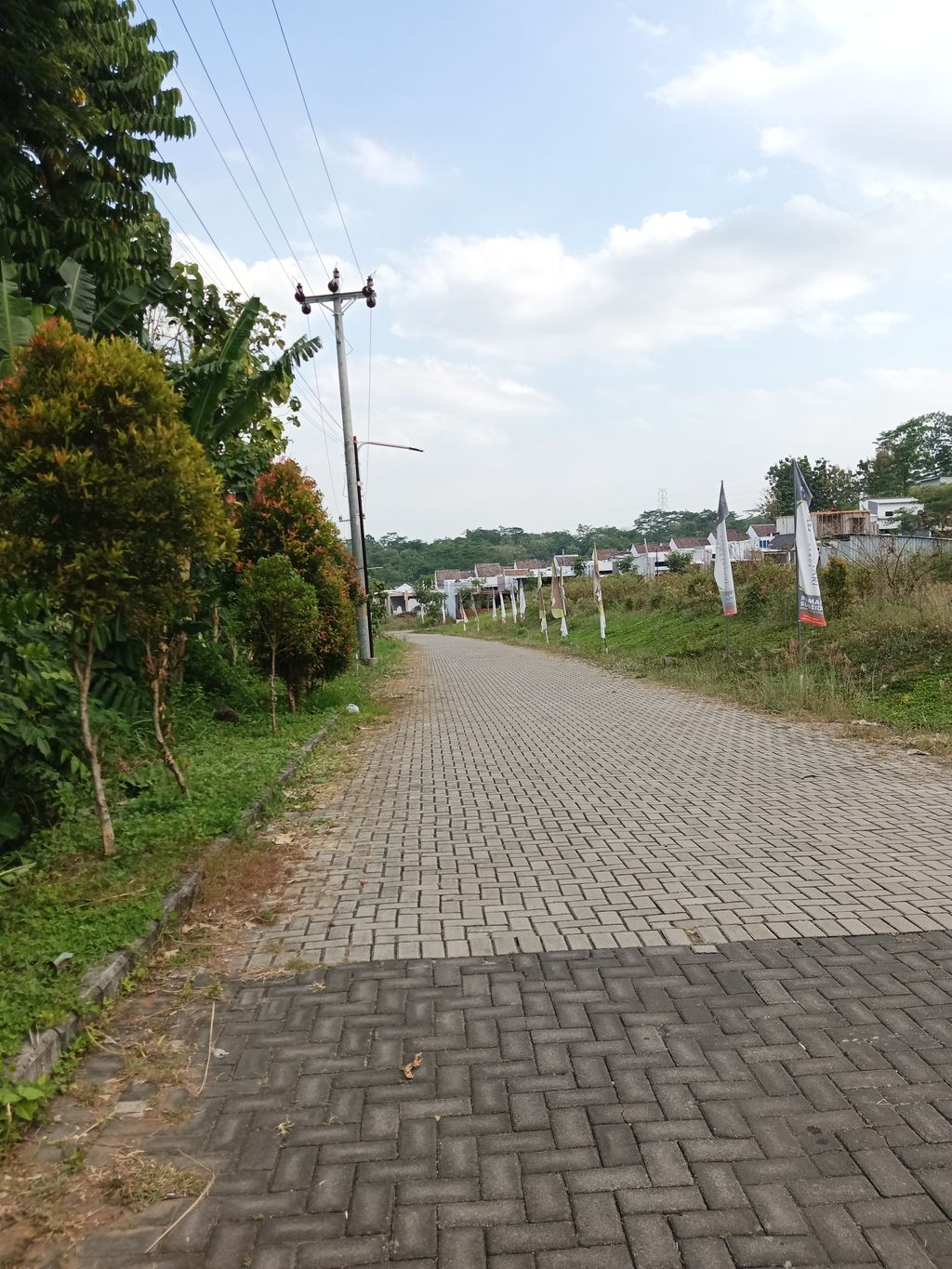 foto gerbang perumahan THE LEAF PLATINUM 2