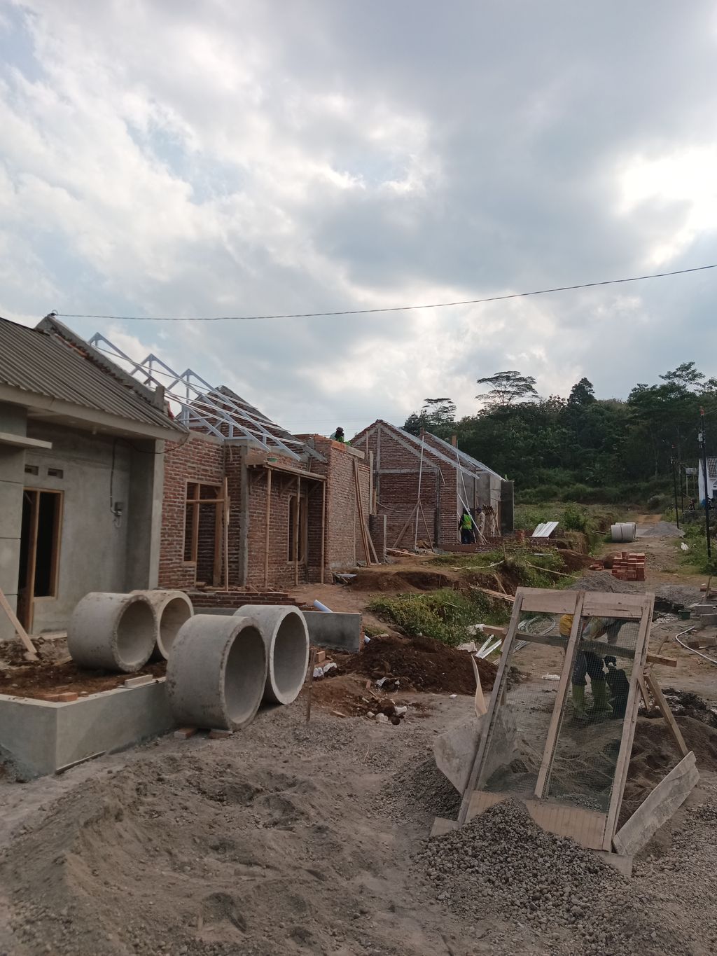 foto posisi tengah perumahan THE LEAF PLATINUM 2