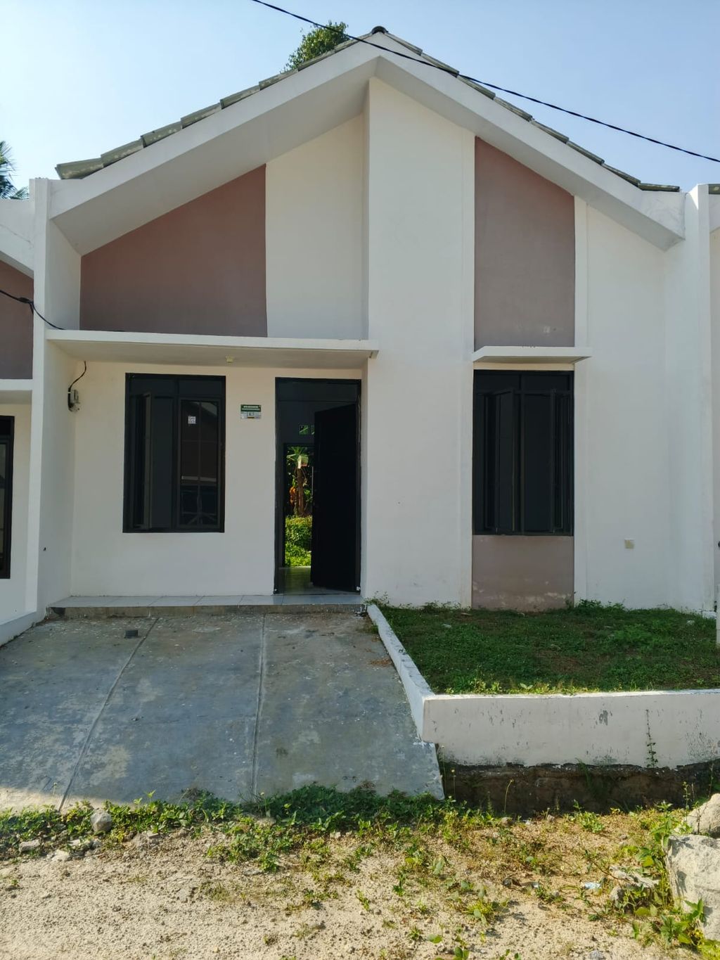 foto tampak rumah tipe 30/60 perumahan DALUNG GREEN VILLAGE TAHAP 2