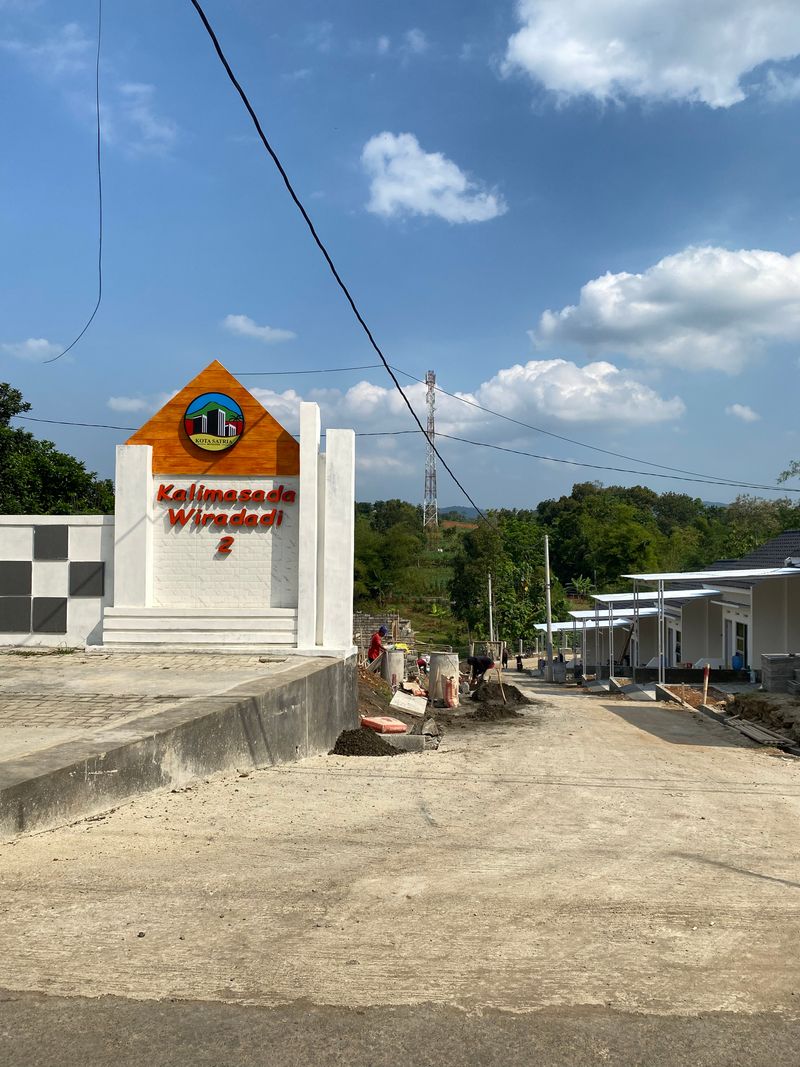 foto gerbang perumahan KALIMASADA WIRADADI TAHAP 2