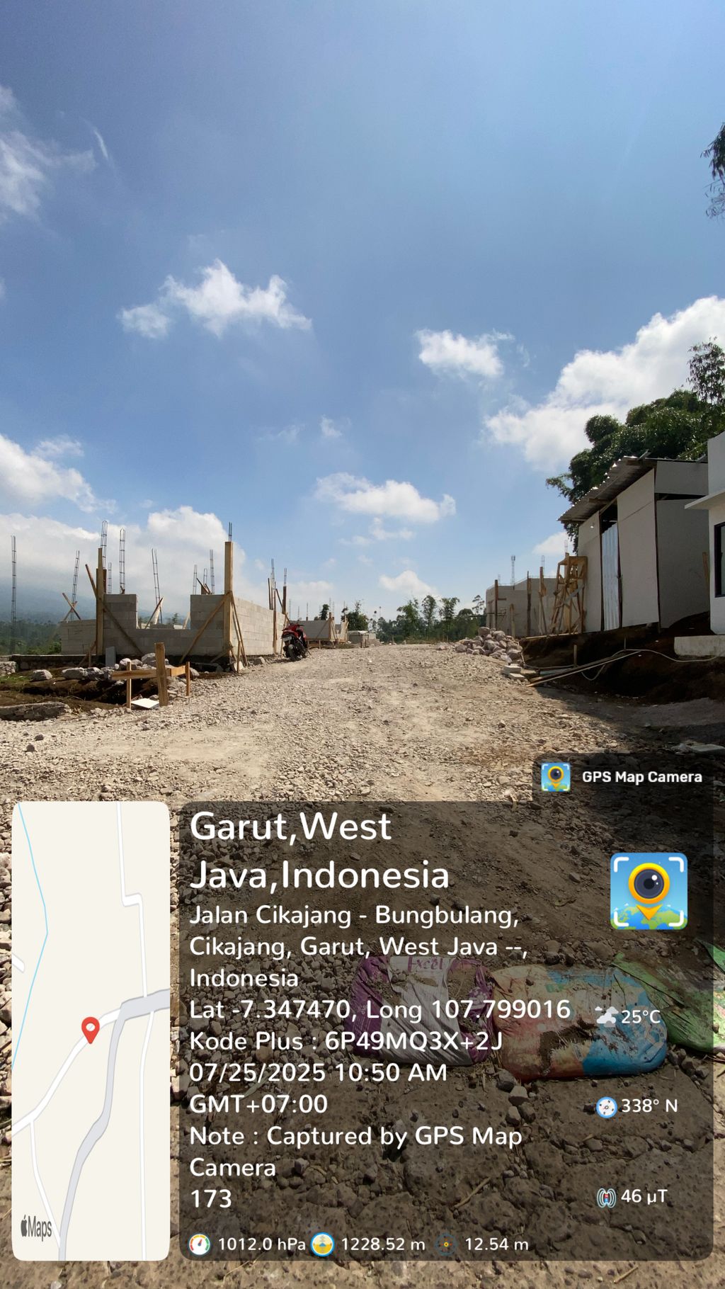 foto gerbang perumahan GREEN MEKARSARI INDAH