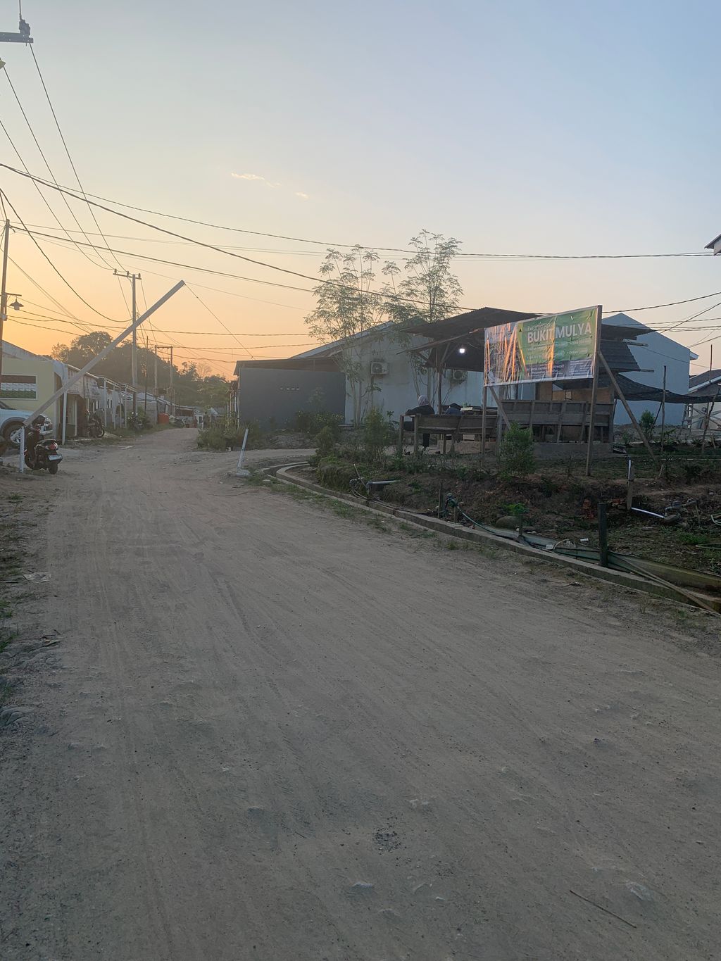 foto gerbang perumahan BUKIT MULYA (TAHAP 3)