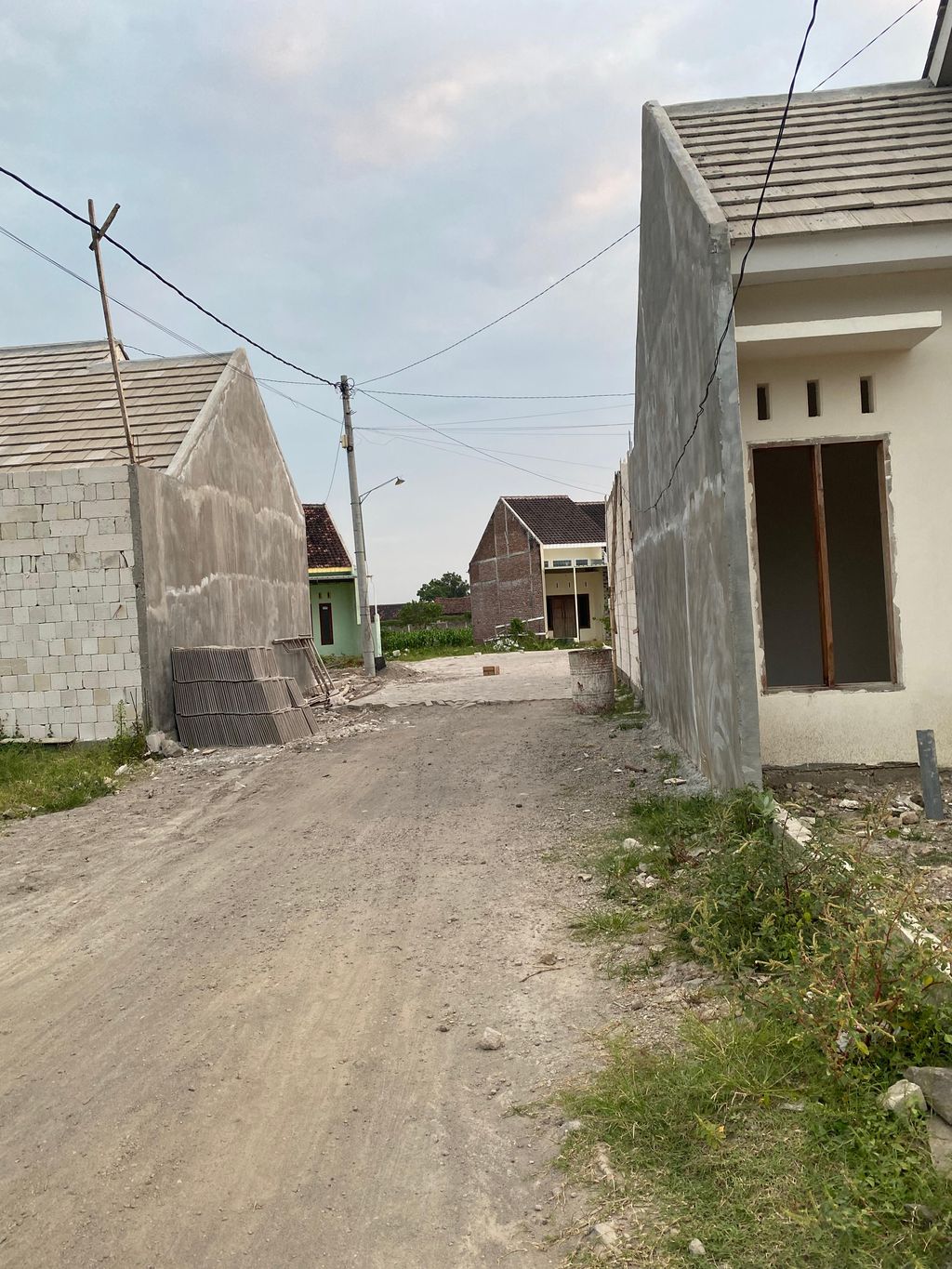 foto posisi tengah perumahan HUNIAN USWAH