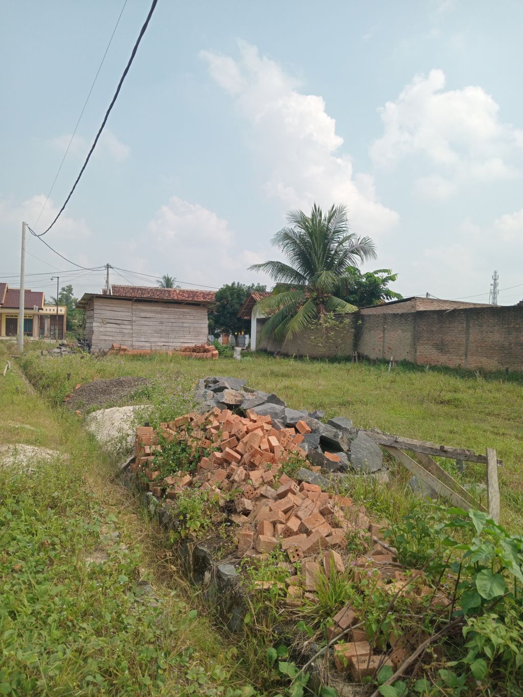 foto posisi tengah perumahan INNOVIA MARGODADI