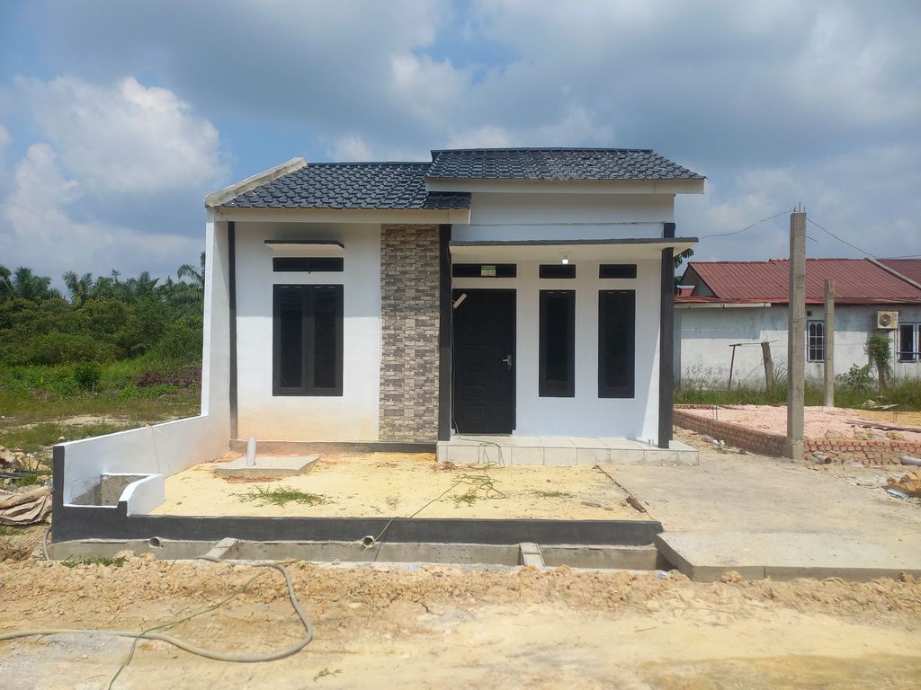 foto tampak rumah tipe RSH 36 perumahan WIRA KARYA LESTARI 5