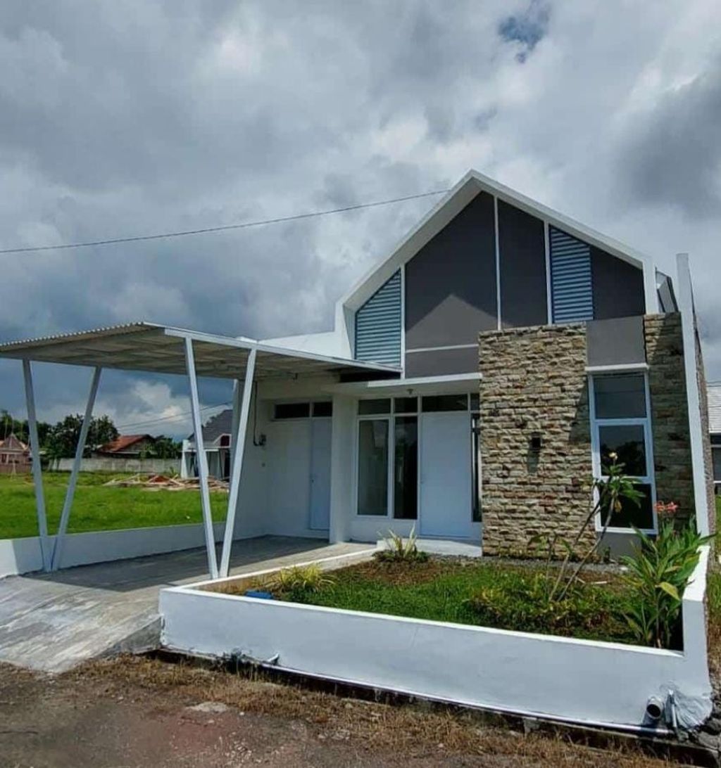 foto tampak rumah tipe BLOK I perumahan GRAND FAZA