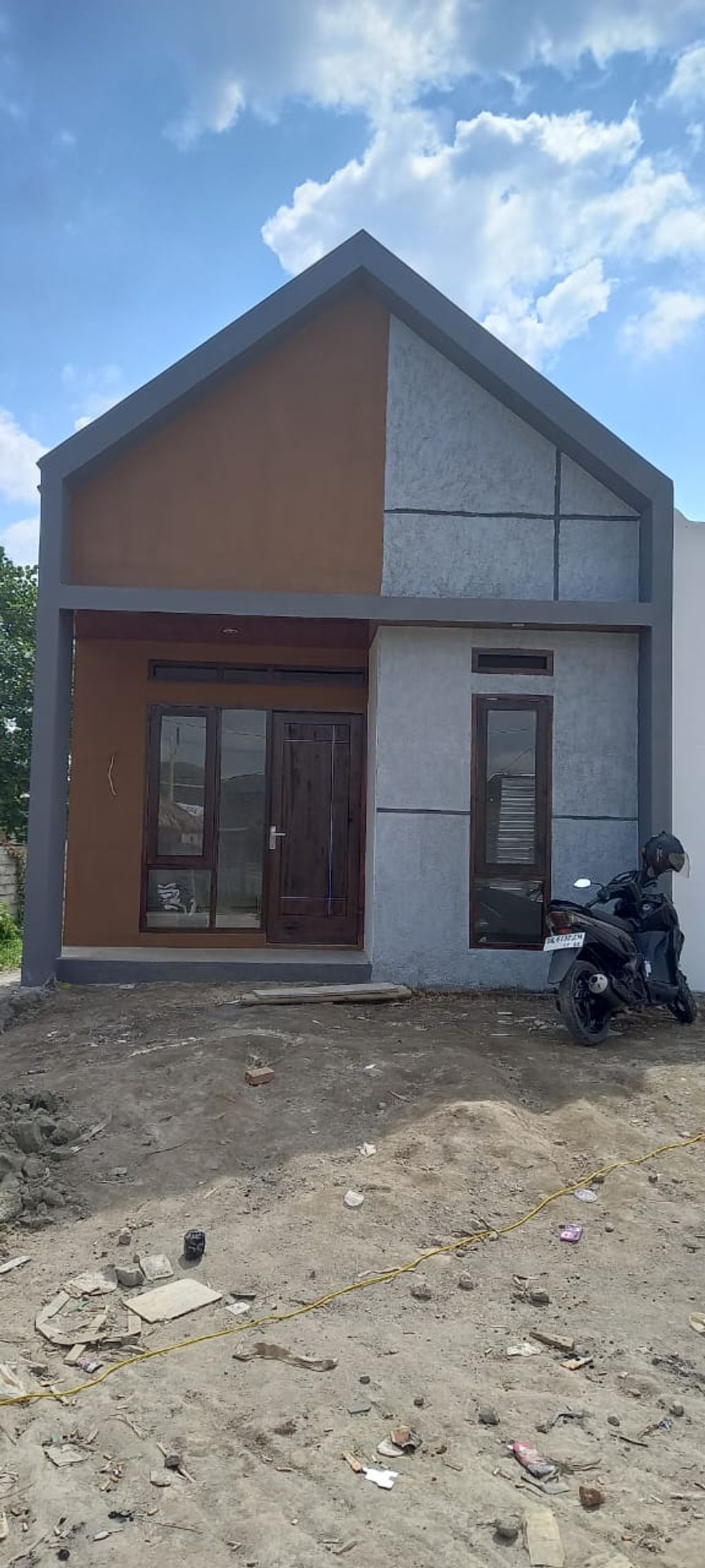 foto contoh rumah perumahan GREENLIGHT