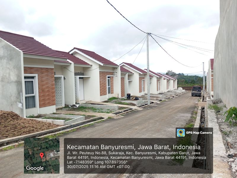 foto posisi tengah perumahan BUANA GARUT RAYA