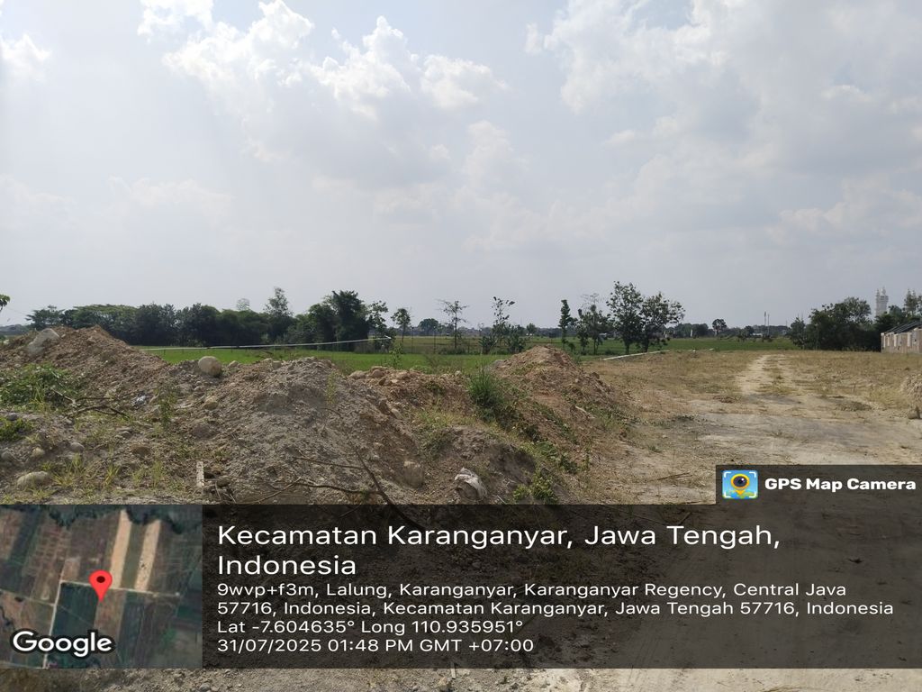 foto gerbang perumahan PURI KAHIYANGAN ASRI LALUNG 5
