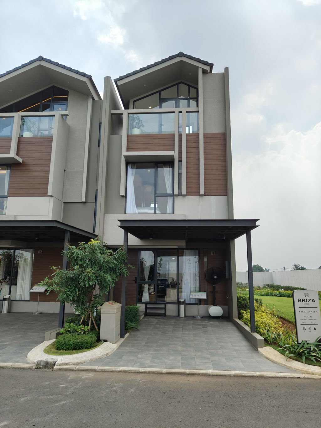 foto contoh rumah perumahan Cluster Briza