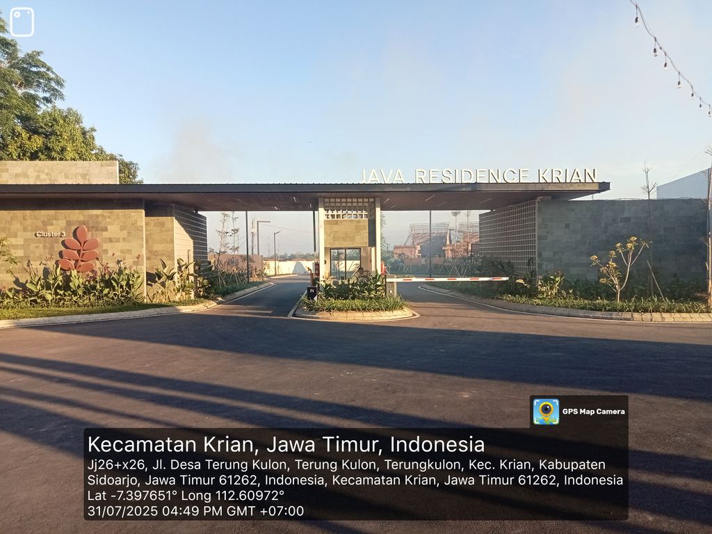 foto gerbang perumahan Java Residence Krian Cluster 3