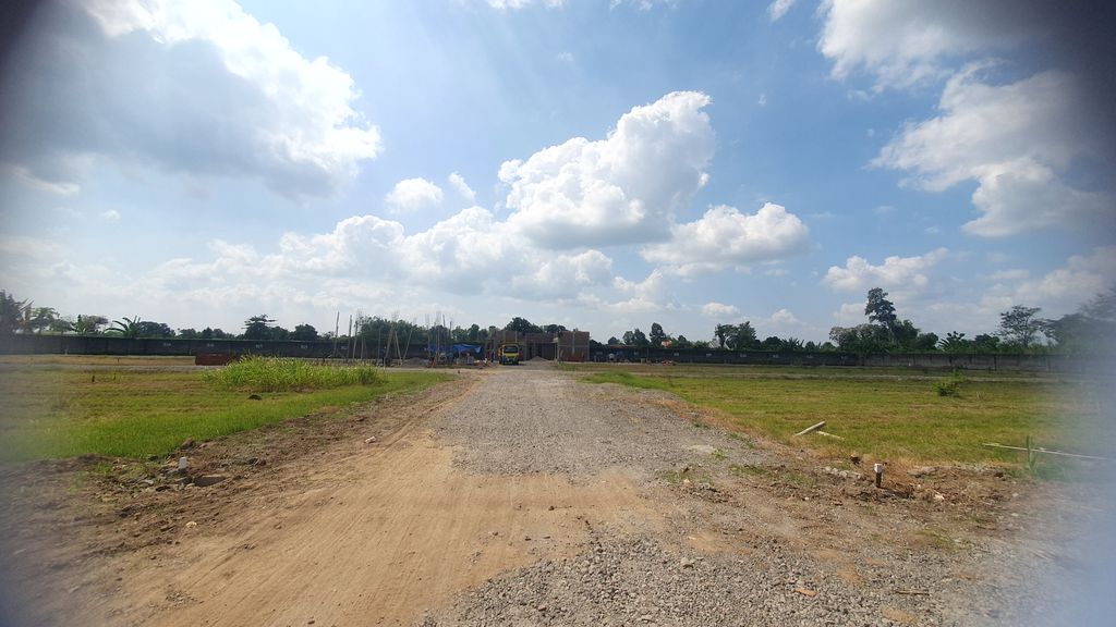 foto posisi tengah perumahan PERUMAHAN GRAHA MITRA 7