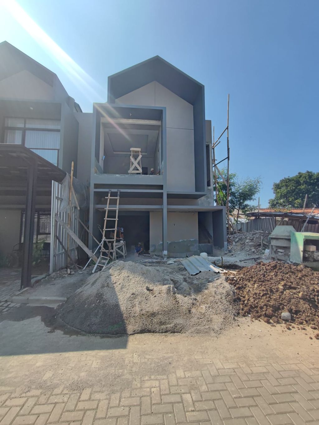 foto tampak rumah tipe 120 (A8) perumahan Kopo Harmonis Townhouse