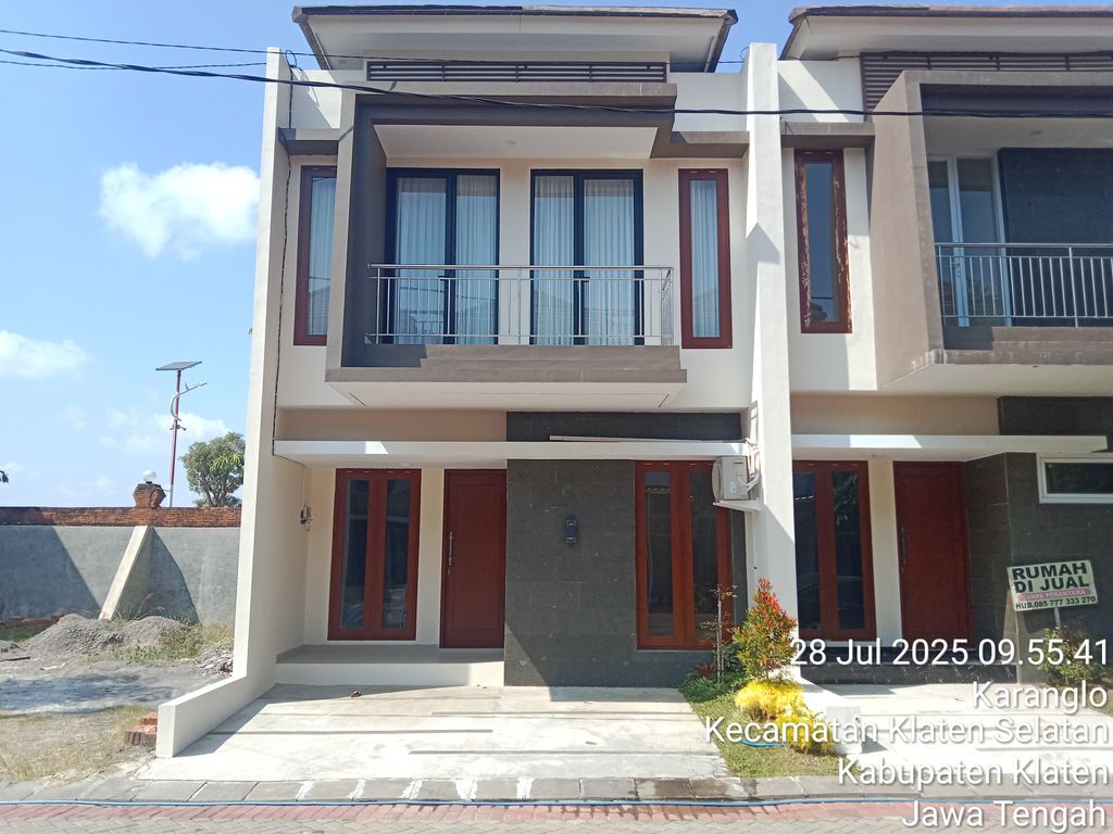 foto tampak rumah tipe 100 perumahan TAMAN ANGGREK KARANGLO