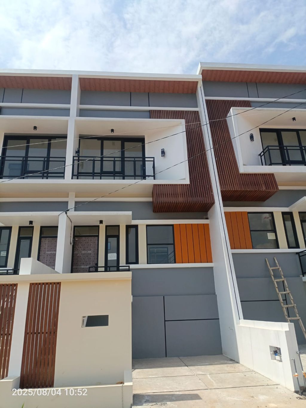 foto tampak rumah tipe 50 Compact (3 kamar) (423) perumahan Bukit Sukanagara Resort