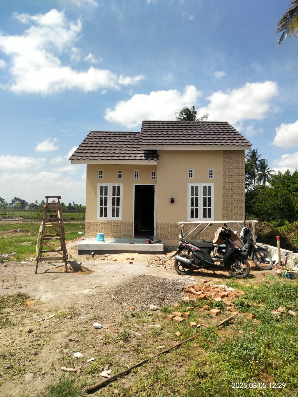 foto tampak rumah tipe Subsisi 28/70 perumahan PERUMAHAN BALE MUSLIM