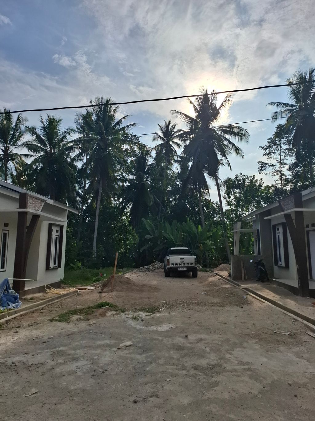 foto gerbang perumahan AGUNG RESIDENCE