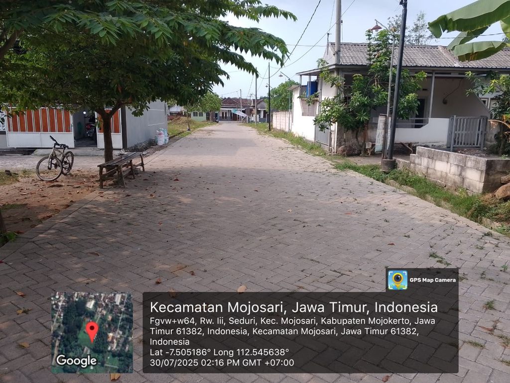 foto posisi tengah perumahan CASTURY RESIDENCE