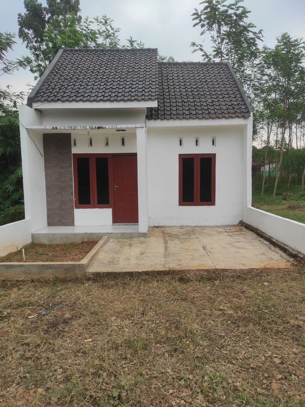 foto contoh rumah perumahan Perumahan Griya Tanjung