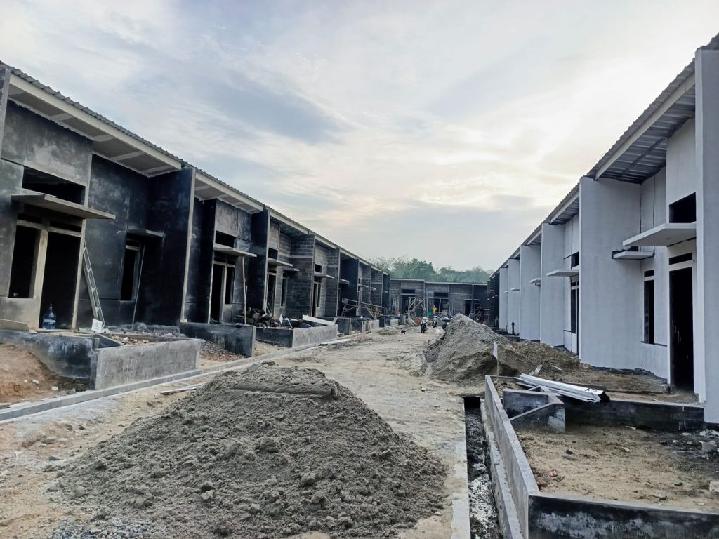 foto posisi tengah perumahan GREEN CISOKA RESIDENCE
