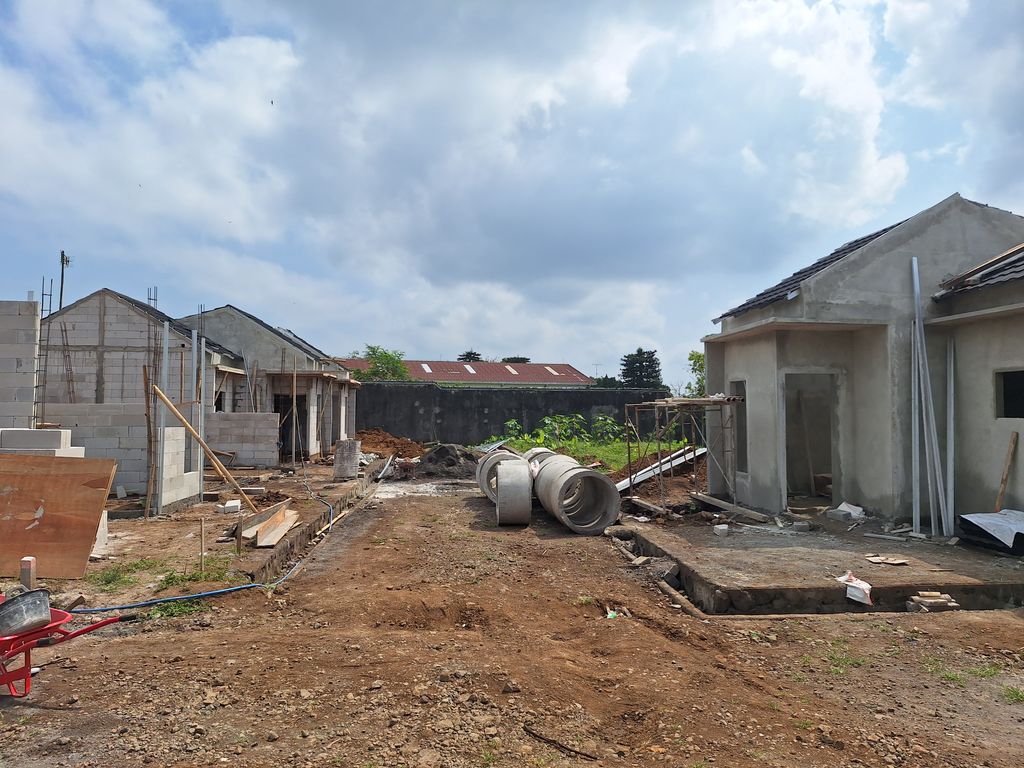foto posisi tengah perumahan DEEPA RESIDENCE