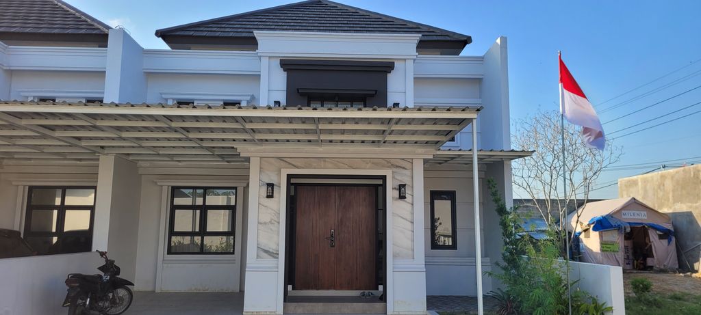 foto contoh rumah perumahan GRAND MILENIA