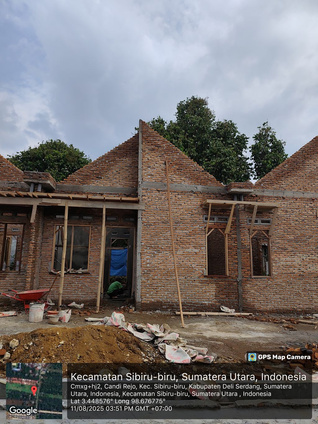 foto contoh rumah perumahan Griya Reveno