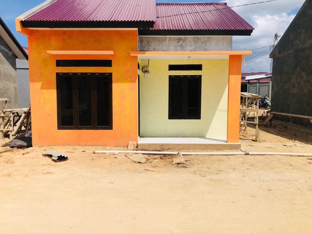 foto tampak rumah tipe 36/90 perumahan GRAND EFATA MALIBELA