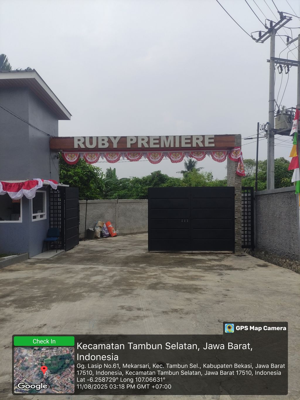 foto gerbang perumahan RUBY PREMIERE
