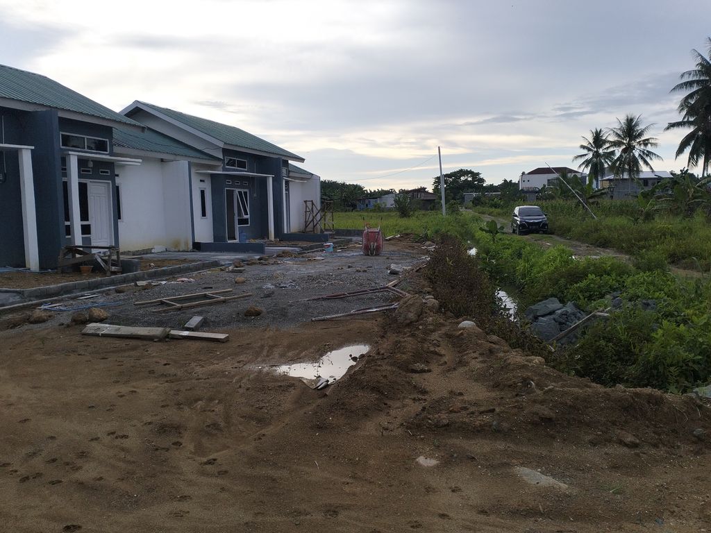 foto gerbang perumahan PERUMAHAN MANURUNG RESIDENCE