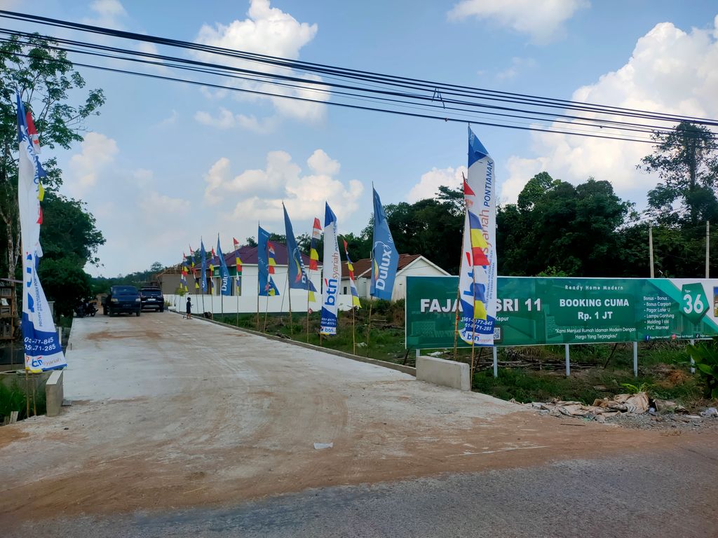 foto gerbang perumahan FAJAR ASRI 11